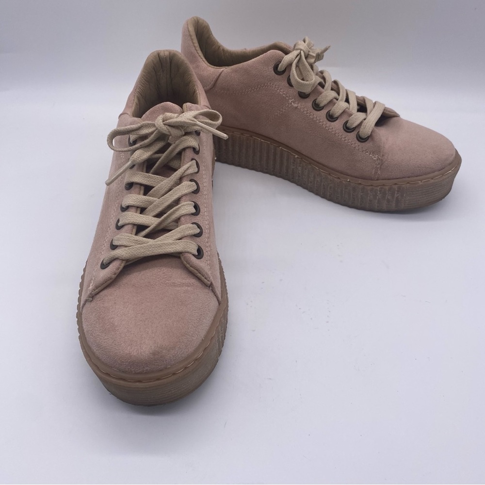 Steve Madden Crisp/Cris 01S1 Women's Fashion Sneaker, Pink Suede, 7.5 M